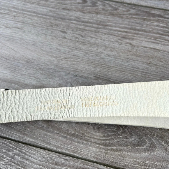Vintage White Italian Leather Belt Made in Canada - Picture 4 of 13